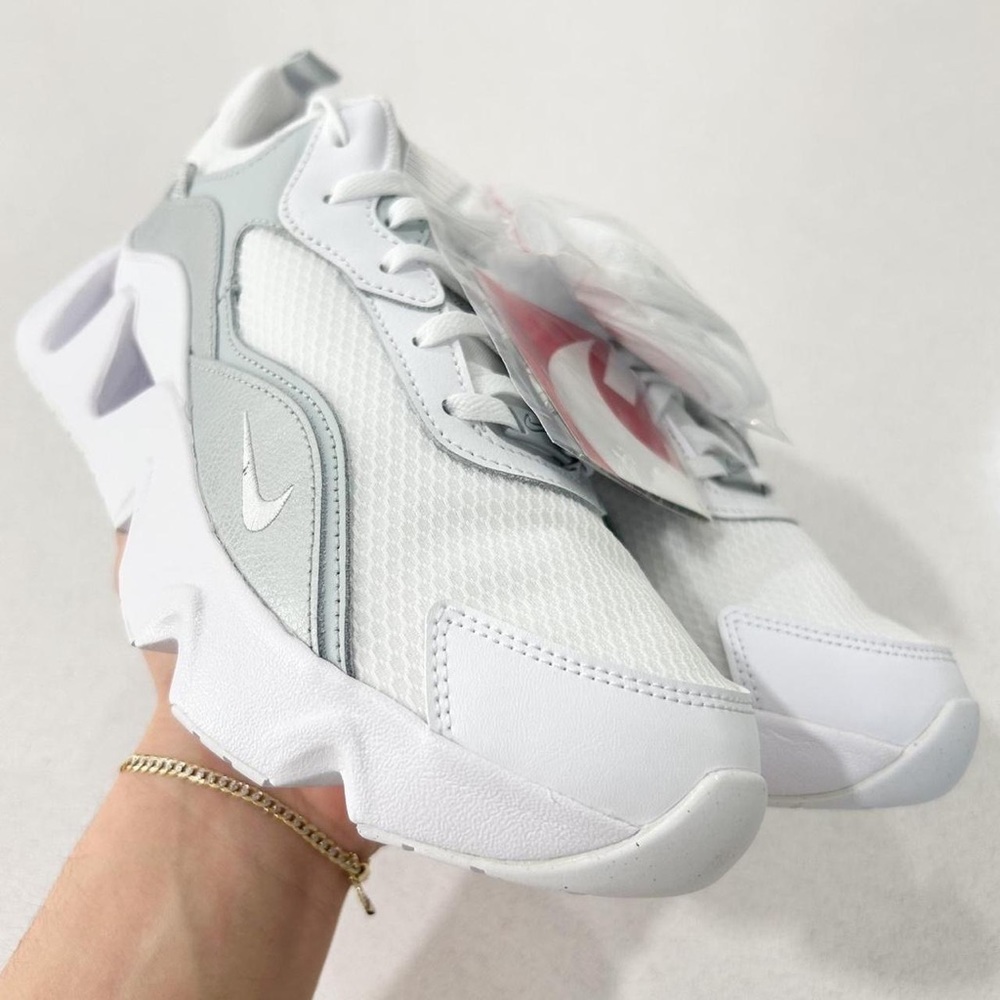 🤍🐰 New Nike Sportswear White Grey Sneakers